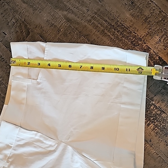 Express Editor Shorts - Picture 11 of 13